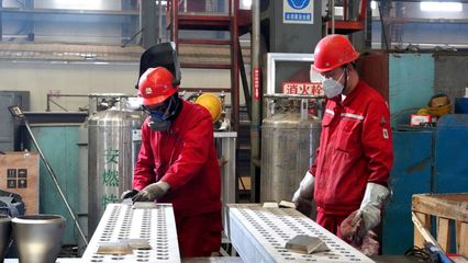 皋蘭縣民營企業(yè)逆勢(shì)上揚(yáng) 老牌機(jī)械企業(yè)走出創(chuàng)新發(fā)展新路徑